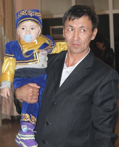Айбек Искаков